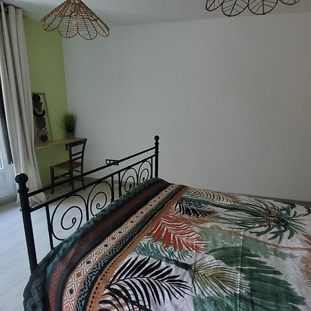 Le Truc En Plus, Accessibles Pmr, Appartement 45 M2 Mitoyen Dans Une Maison Avec Un Autre Appartement Guerard Luaran gambar