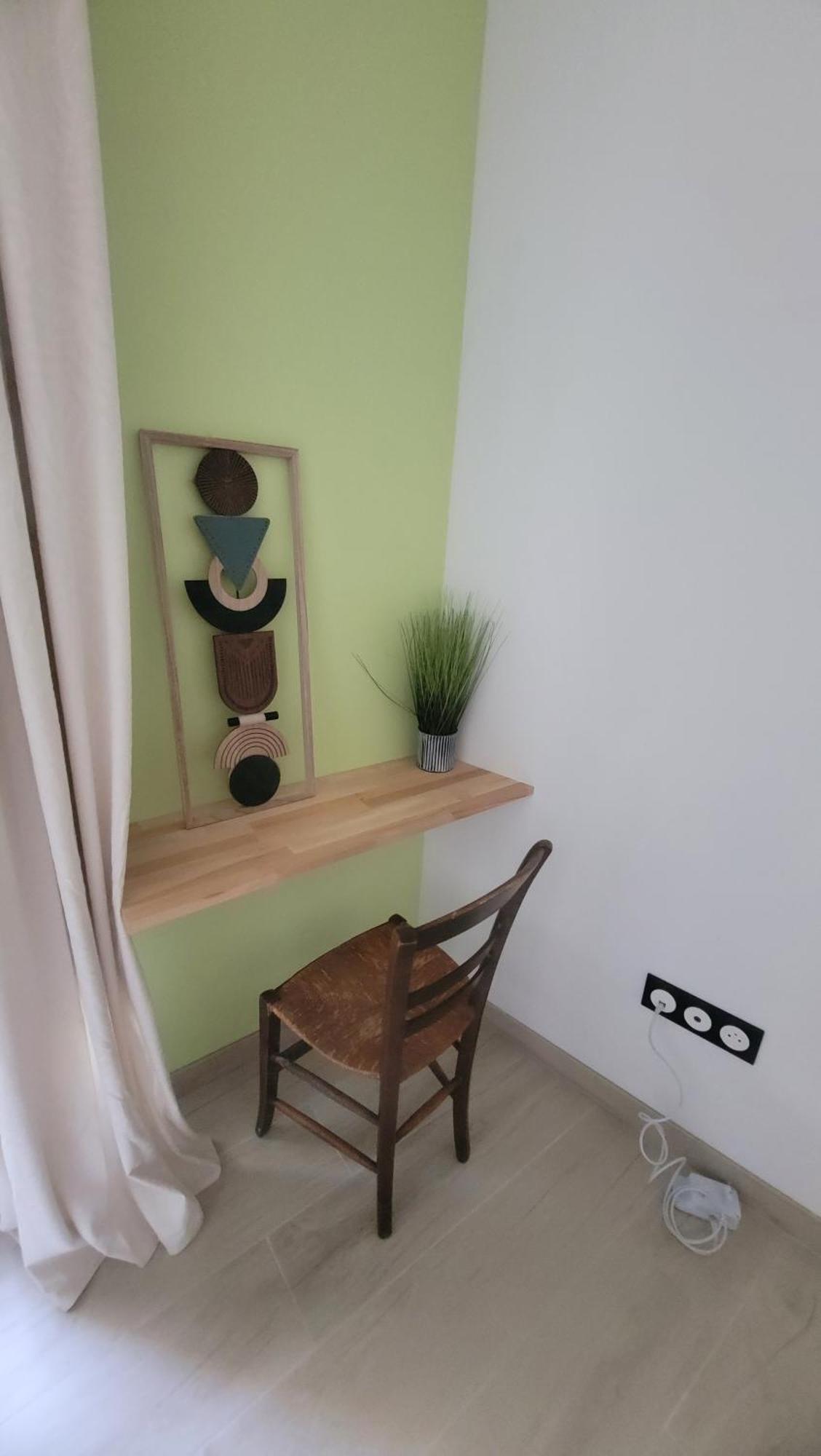 Le Truc En Plus, Accessibles Pmr, Appartement 45 M2 Mitoyen Dans Une Maison Avec Un Autre Appartement Guerard Luaran gambar